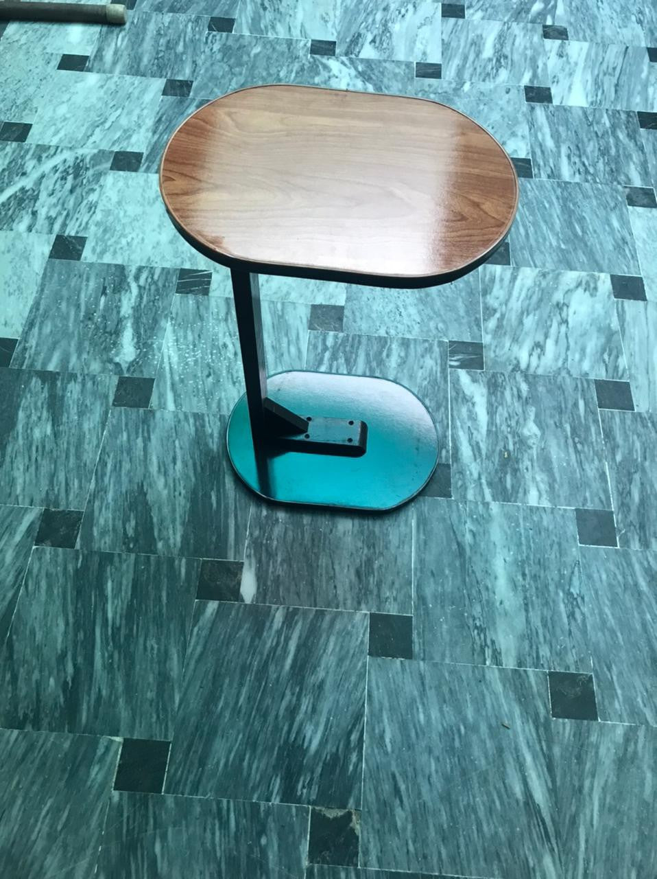 Oval C-Shaped Sofa Side Table